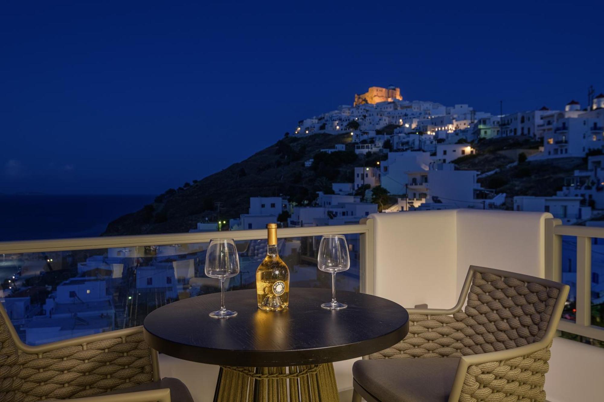 Vivere Luxury Suites Pera Gyalos Exterior foto
